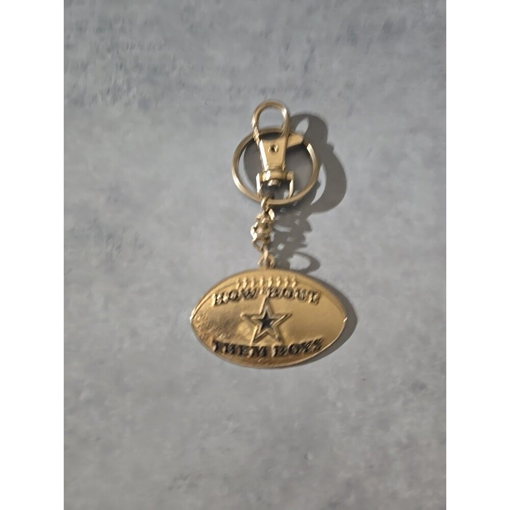 Vtg. How Bout Them Cowboys Keychain (O-1)